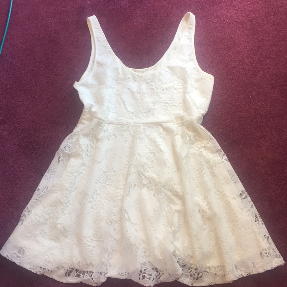XL White lace blouse